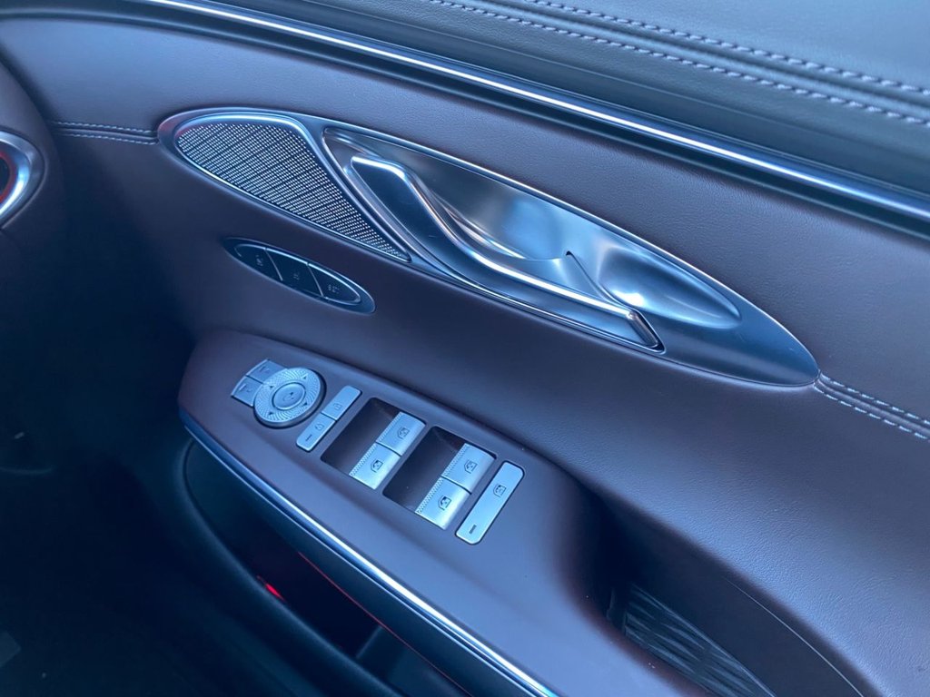 Used Genesis GV70 2023 for sale - 77227247: Photo 17