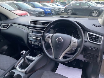 Used Nissan Qashqai 2016 for sale - 77280763: Photo