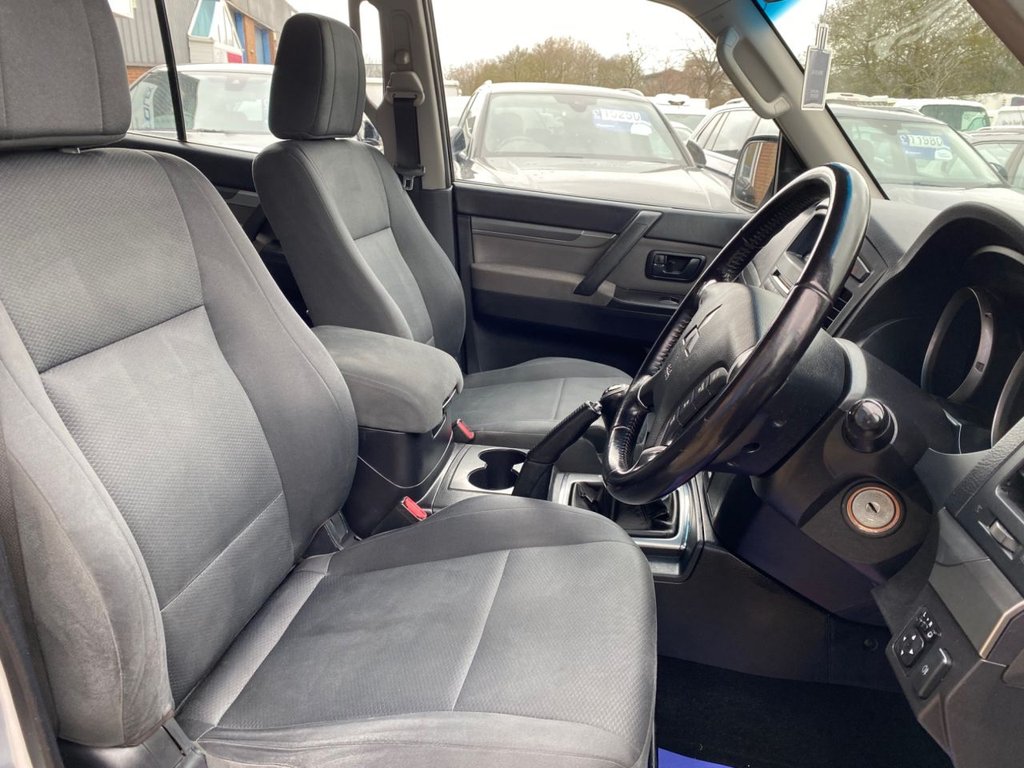 Used Mitsubishi Shogun 2010 for sale - 77780097: Photo 12