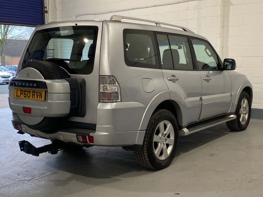 Used Mitsubishi Shogun 2010 for sale - 77780097: Photo 8