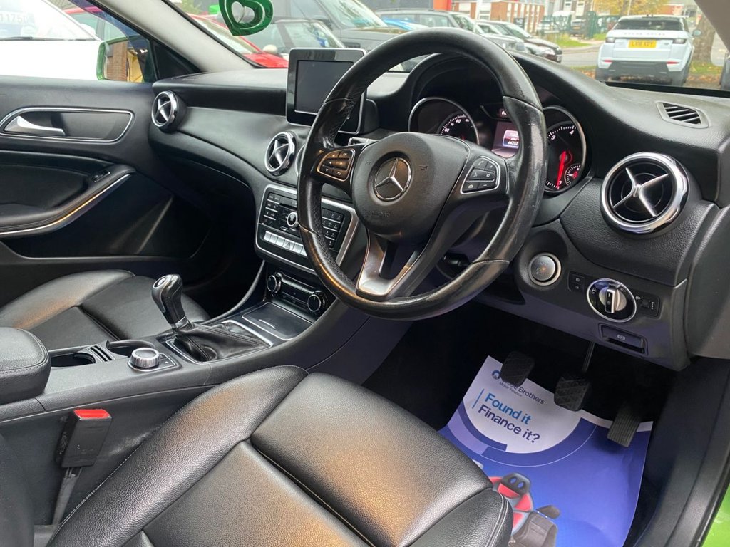 Used Mercedes-Benz GLA 2017 for sale - 76604554: Photo 2