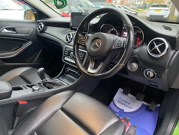 Used Mercedes-Benz GLA 2017 for sale - 76604554: Photo