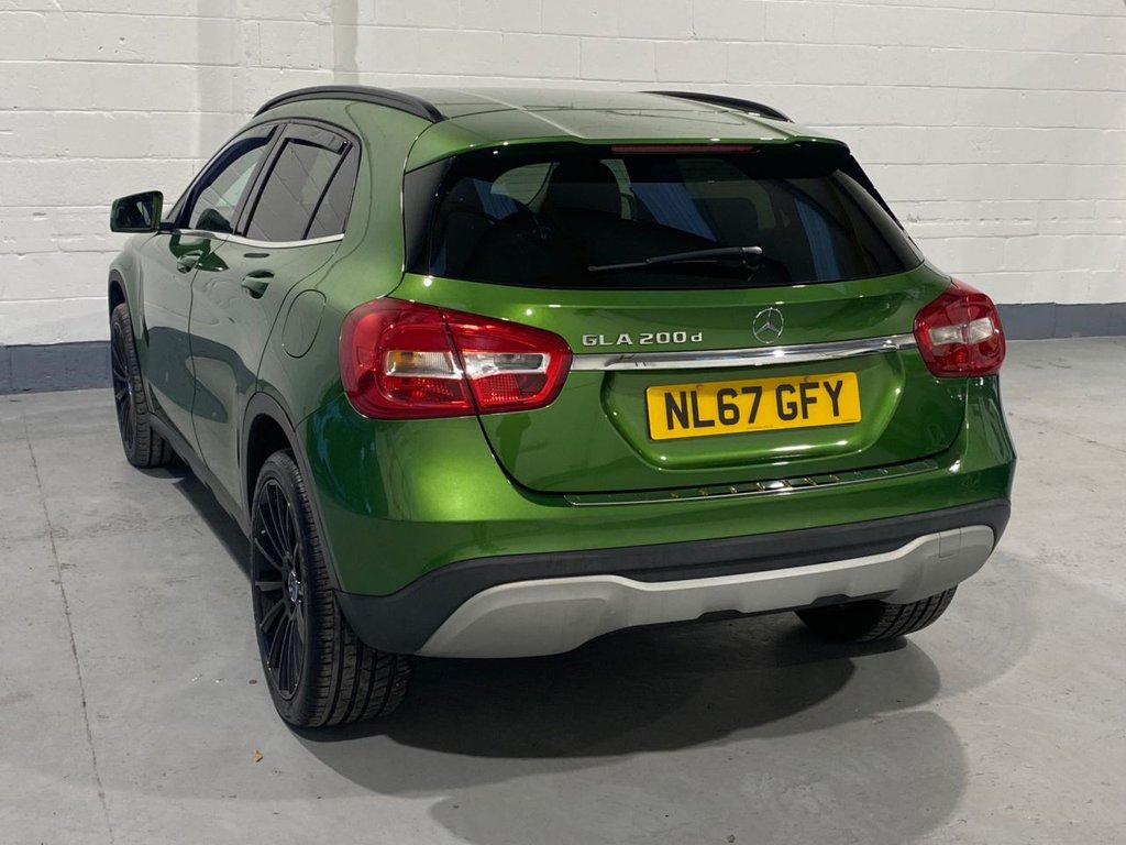 Used Mercedes-Benz GLA 2017 for sale - 76604554: Photo 3