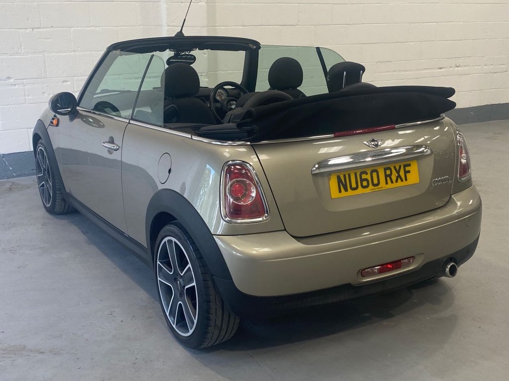 Used MINI Convertible 2010 for sale - 76768032: Photo 15