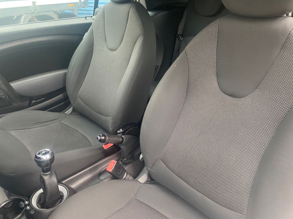 Used MINI Convertible 2010 for sale - 76768032: Photo 23