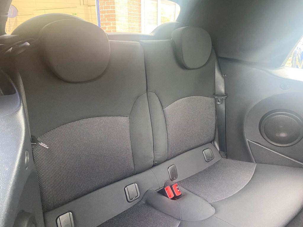 Used MINI Convertible 2010 for sale - 76768032: Photo 24