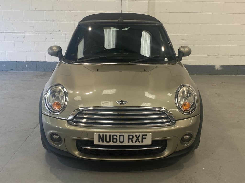 Used MINI Convertible 2010 for sale - 76768032: Photo 4