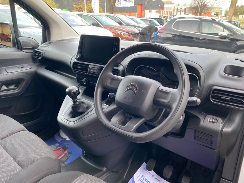 Used Citroen Berlingo 2022 for sale - 76711633: Photo 2