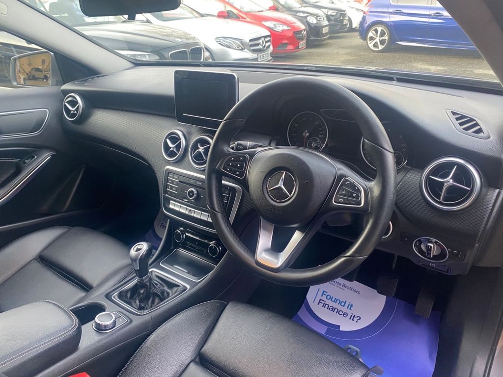 Used Mercedes-Benz A-Class 2016 for sale - 77971621: Photo 2