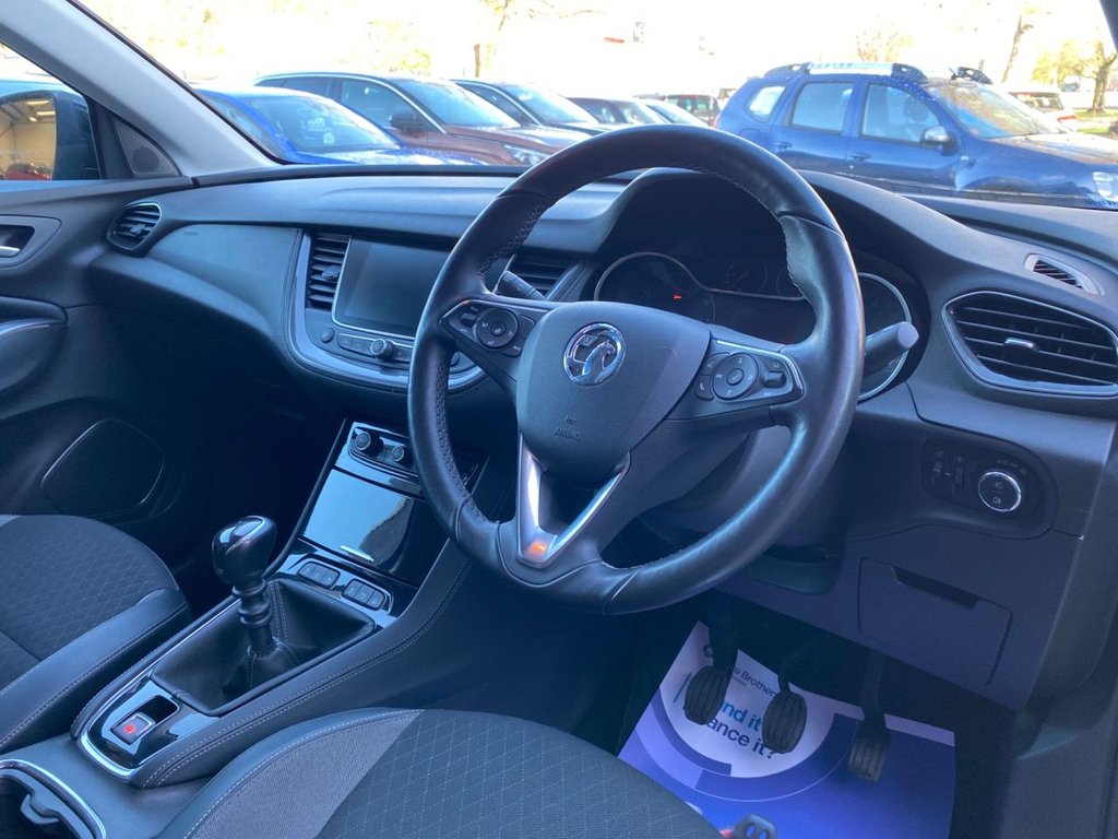Used Vauxhall Grandland X 2018 for sale - 76642265: Photo 2