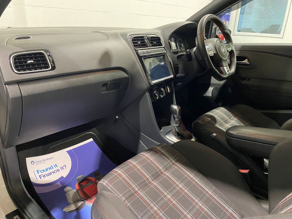 Used Volkswagen Polo 2011 for sale - 76841190: Photo 13