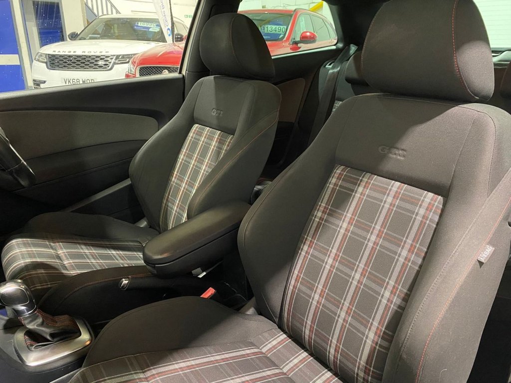 Used Volkswagen Polo 2011 for sale - 76841190: Photo 14