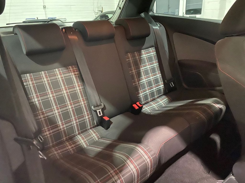 Used Volkswagen Polo 2011 for sale - 76841190: Photo 15