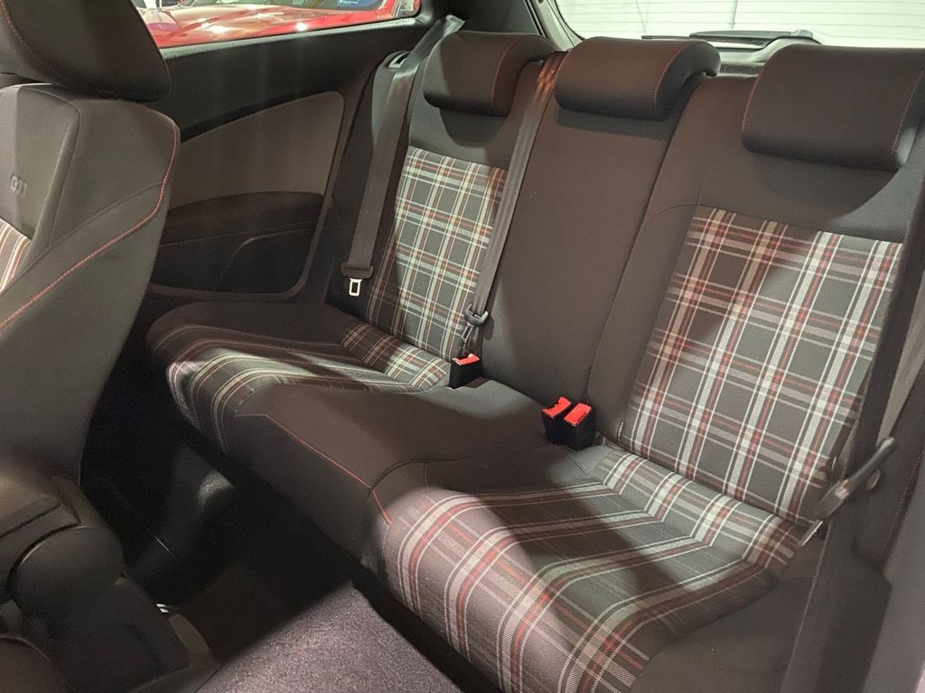 Used Volkswagen Polo 2011 for sale - 76841190: Photo 16