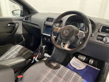 Used Volkswagen Polo 2011 for sale - 76841190: Photo