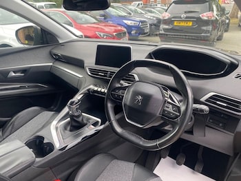 Used Peugeot 3008 2017 for sale - 79265074: Photo
