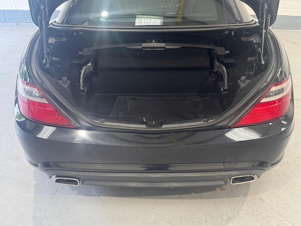 Used Mercedes-Benz SLK 2015 for sale - 76604494: Photo 11
