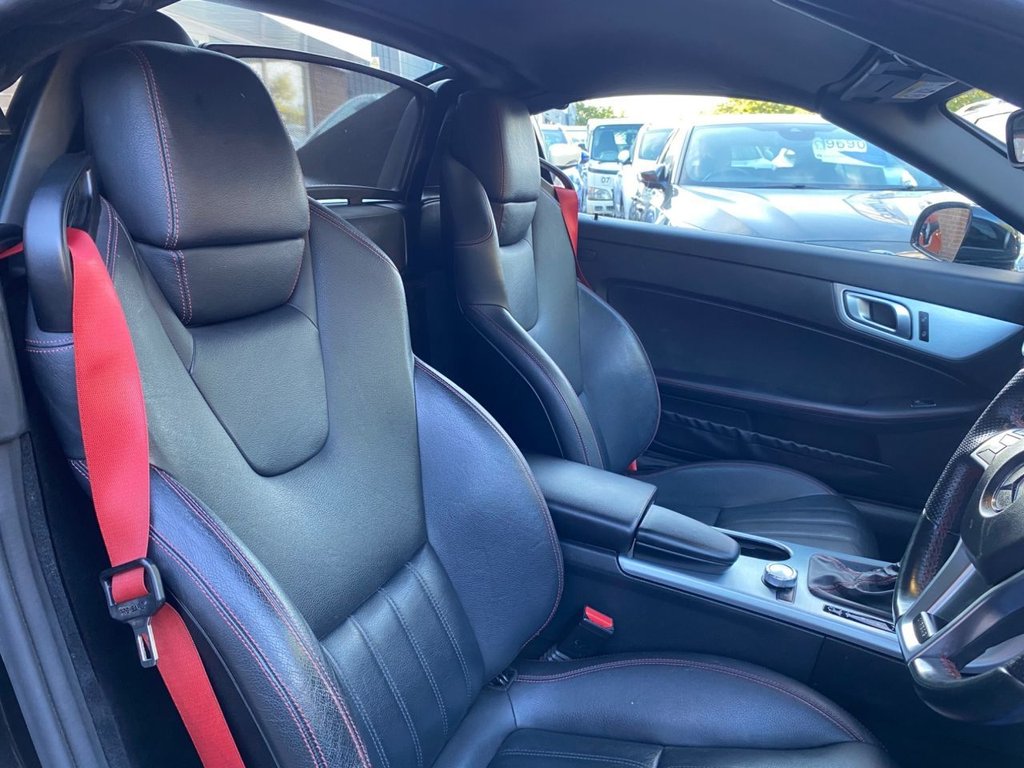 Used Mercedes-Benz SLK 2015 for sale - 76604494: Photo 12