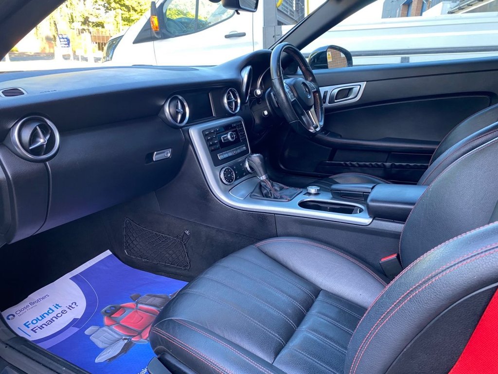Used Mercedes-Benz SLK 2015 for sale - 76604494: Photo 14