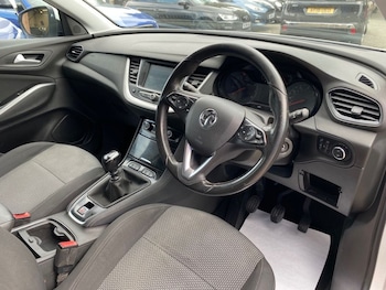 Used Vauxhall Grandland X 2018 for sale - 79288676: Photo