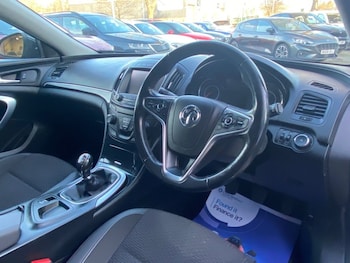 Used Vauxhall Insignia 2015 for sale - 77048650: Photo