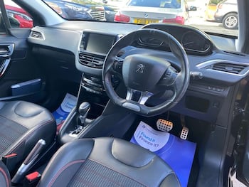 Used Peugeot 208 2015 for sale - 79791312: Photo