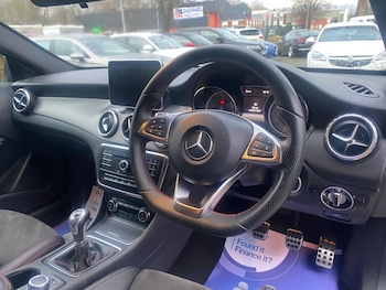 Used Mercedes-Benz GLA 2015 for sale - 77153720: Photo