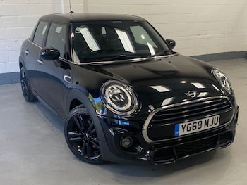 Used MINI Hatch 2019 for sale - 76604374: Photo