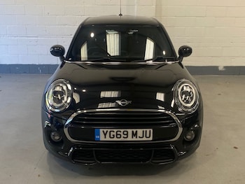 Used MINI Hatch 2019 for sale - 76604374: Photo