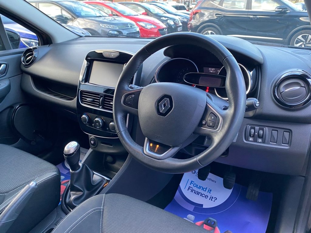 Used Renault Clio 2016 for sale - 77841369: Photo 2