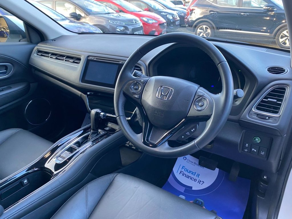 Used Honda HR-V 2015 for sale - 77841377: Photo 2