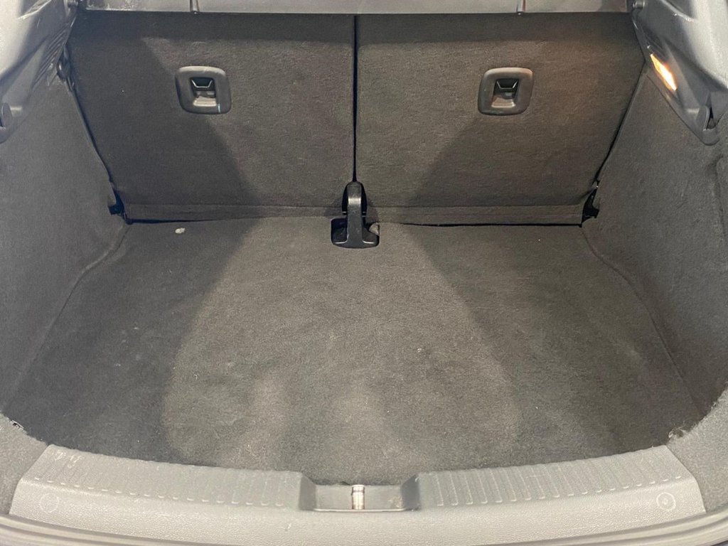 Used Volkswagen Beetle 2015 for sale - 77369286: Photo 11