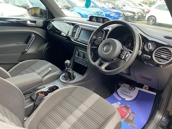 Used Volkswagen Beetle 2015 for sale - 77369286: Photo