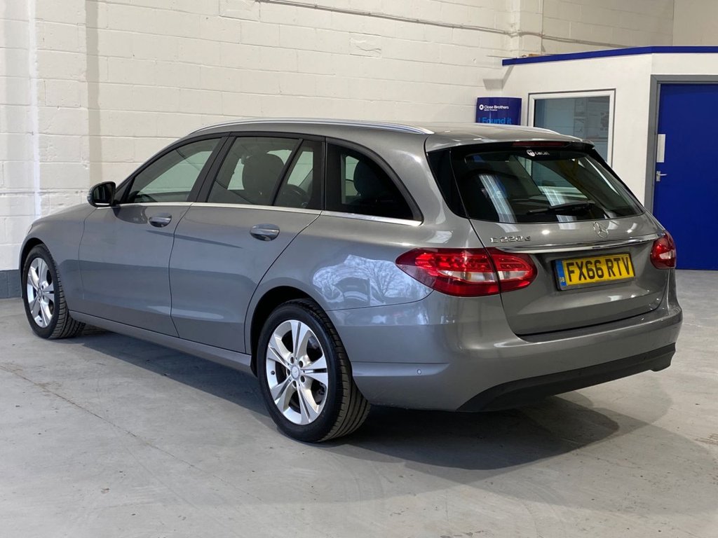 Used Mercedes-Benz C Class 2016 for sale - 77341312: Photo 3