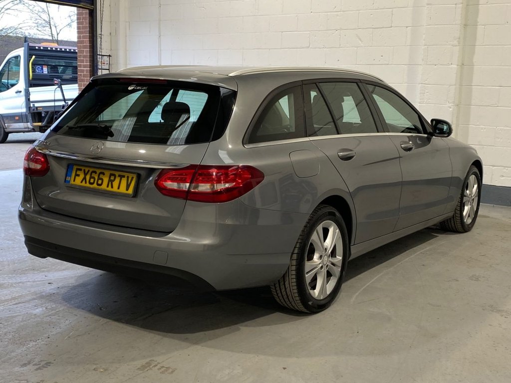 Used Mercedes-Benz C Class 2016 for sale - 77341312: Photo 8