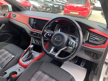 Used Volkswagen Polo 2019 for sale - 78943738: Photo