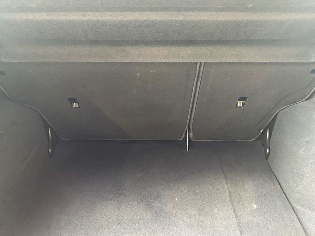 Used Ford Fiesta 2013 for sale - 77890968: Photo 9