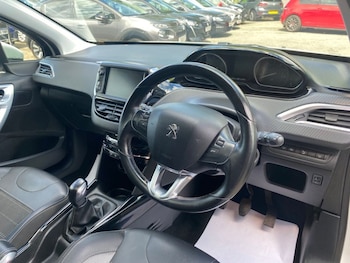 Used Peugeot 2008 2019 for sale - 78839925: Photo