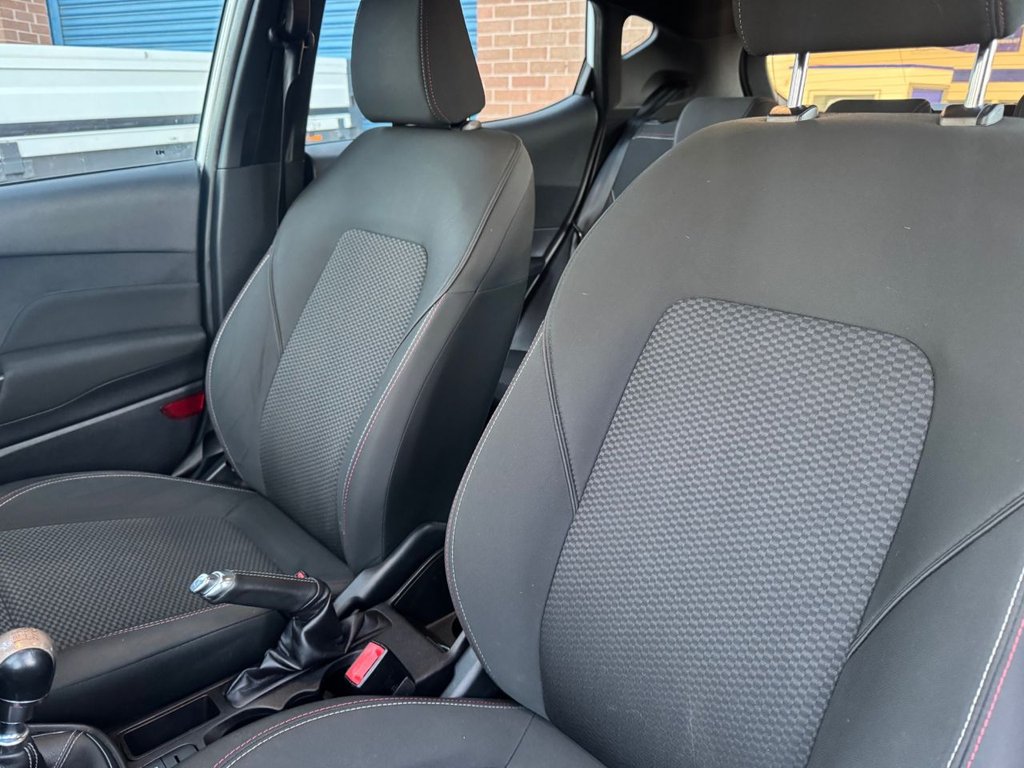 Used Ford Fiesta 2018 for sale - 76642812: Photo 14