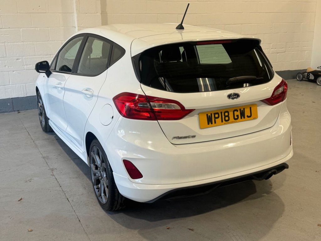 Used Ford Fiesta 2018 for sale - 76642812: Photo 3
