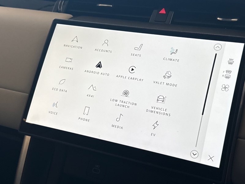 Used Land Rover Discovery Sport 2023 for sale - 76982248: Photo 32