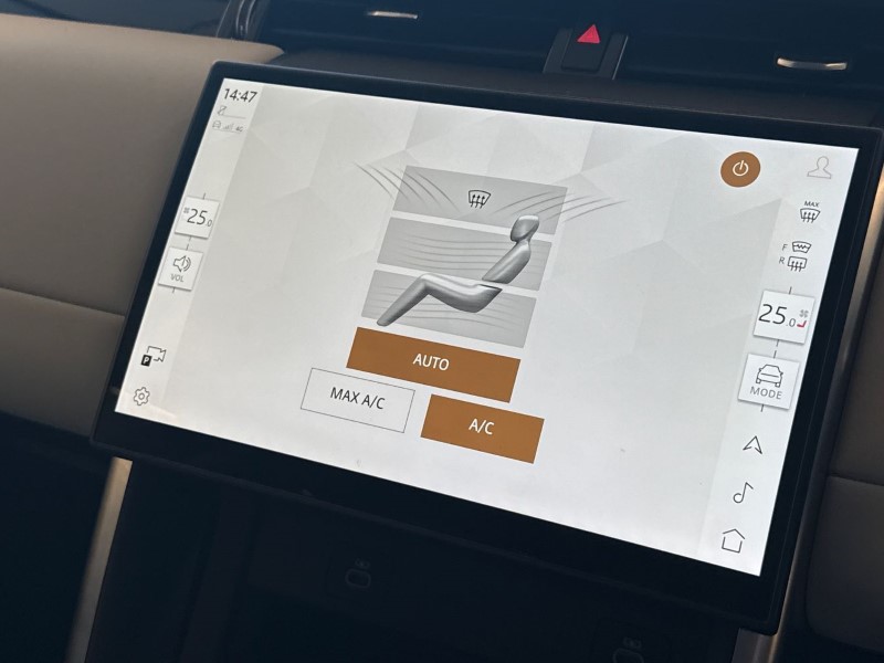 Used Land Rover Discovery Sport 2023 for sale - 76982248: Photo 33