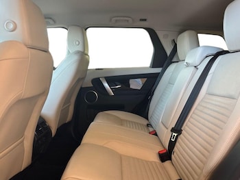 Used Land Rover Discovery Sport 2023 for sale - 76982248: Photo