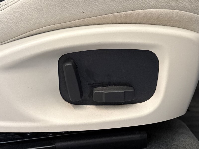 Used Jaguar E-Pace 2018 for sale - 76981849: Photo 23