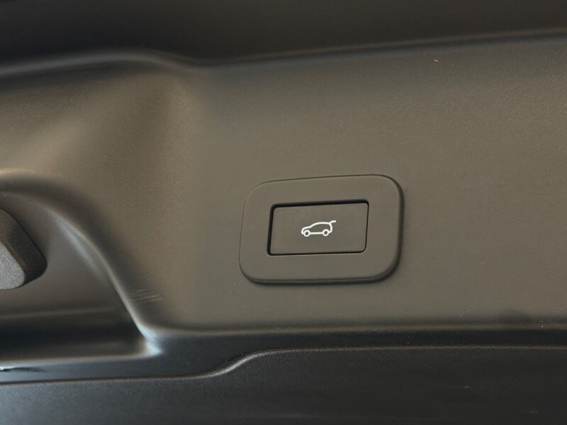 Used Land Rover Range Rover Evoque 2022 for sale - 77813027: Photo 41