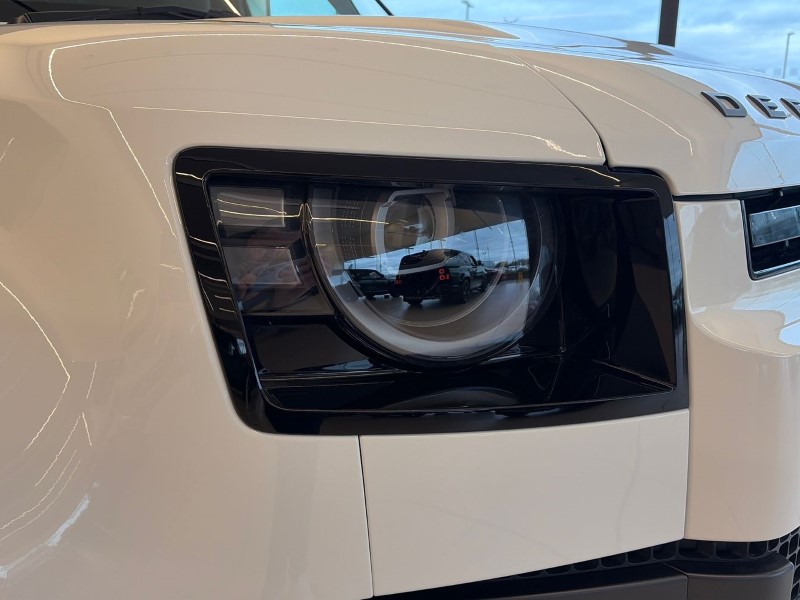 Used Land Rover Defender 2025 for sale - 77830036: Photo 17