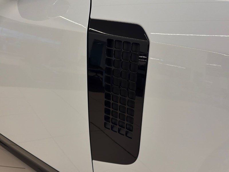 Used Land Rover Defender 2025 for sale - 77830036: Photo 20