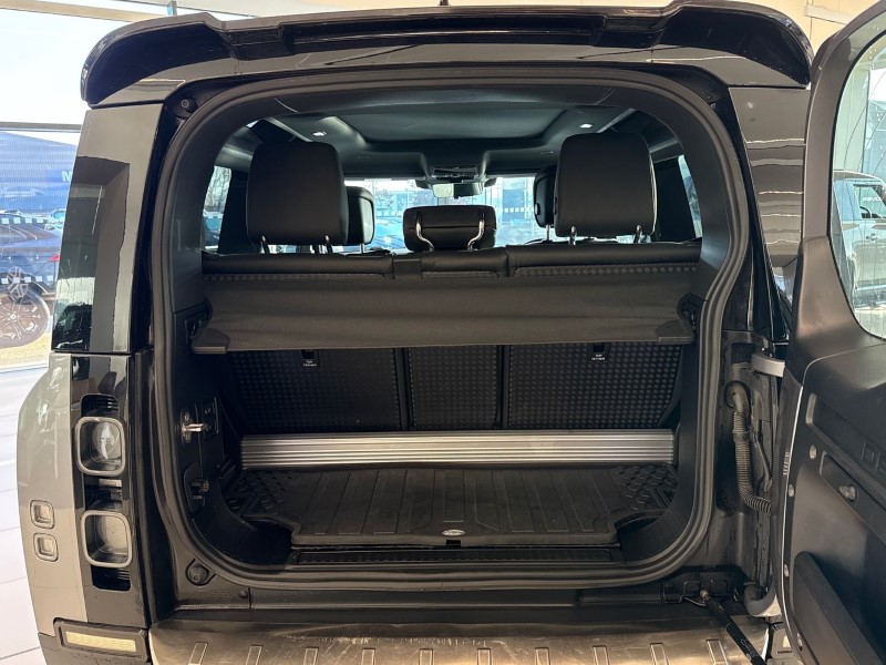 Used Land Rover Defender 2022 for sale - 77353929: Photo 10