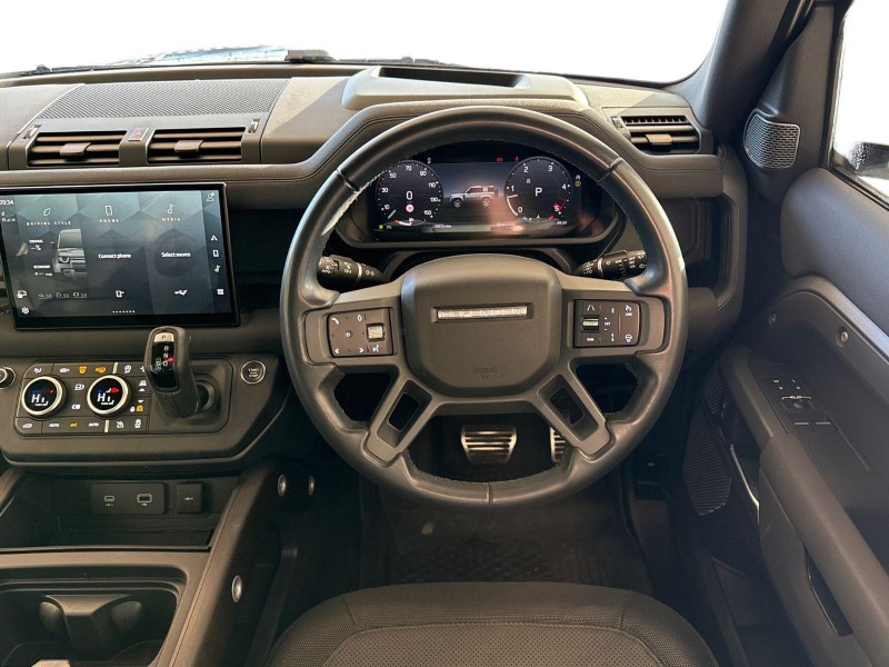 Used Land Rover Defender 2022 for sale - 77353929: Photo 15