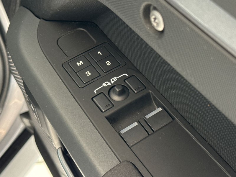 Used Land Rover Defender 2022 for sale - 77353929: Photo 22